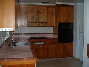 9725 Lake Steilacoom Dr SW in Lakewood, WA - Building Photo - Building Photo