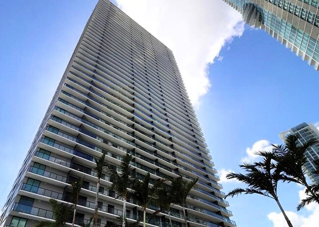 3131 NE 7th Ave, Unit 2301 in Miami, FL - Building Photo - Building Photo