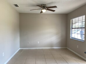 1651 Goodyear Ave, Unit 1651 in Lakeland, FL - Foto de edificio - Building Photo