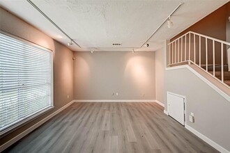 17103 Blackhawk Blvd in Friendswood, TX - Building Photo - Building Photo
