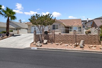 13200 Alta Vista Dr in Victorville, CA - Building Photo - Building Photo