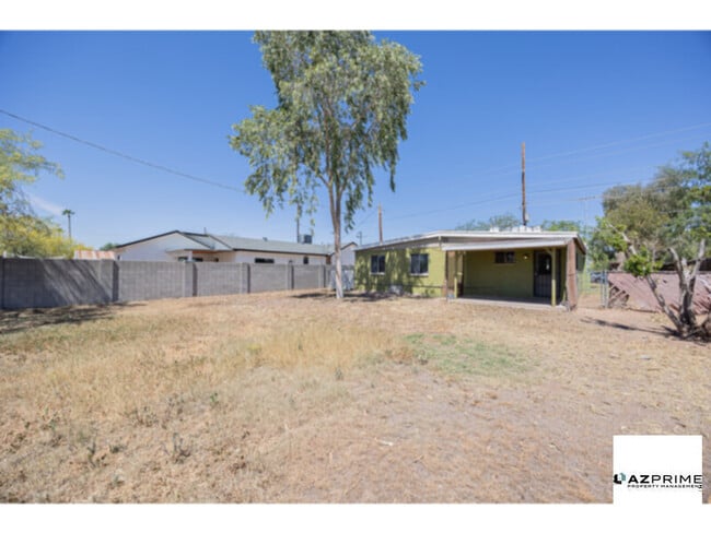 property at 1423 E Virginia Ave