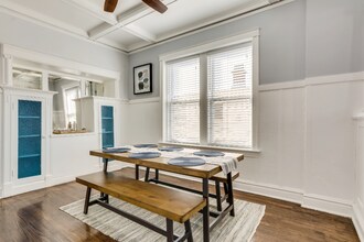 2839 W Lyndale St in Chicago, IL - Building Photo - Building Photo