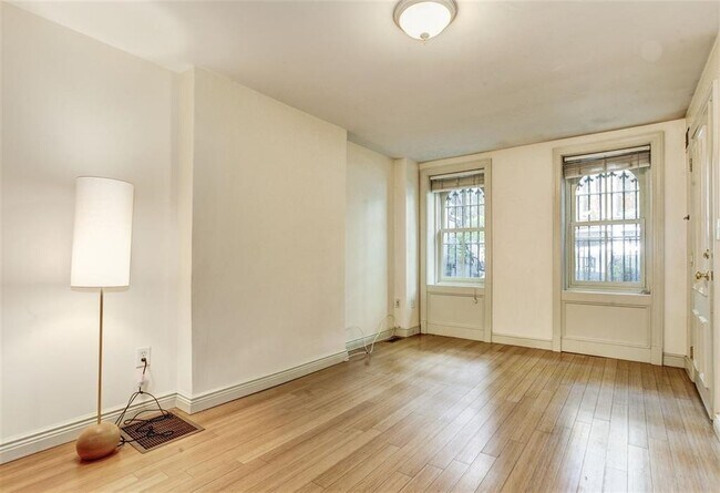 85 Mercer St in Jersey City, NJ - Foto de edificio - Building Photo