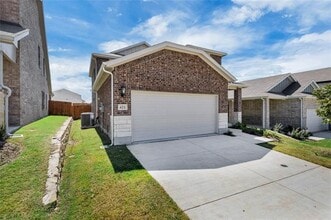 421 Ezra Ln in McKinney, TX - Building Photo - Building Photo