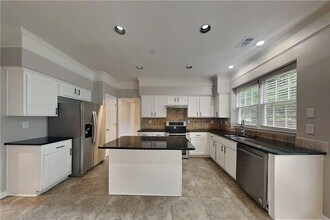 5404 Oxford Chase Way in Dunwoody, GA - Building Photo - Building Photo