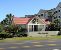 1984 Folly Rd in James Island, SC - Building Photo - Building Photo