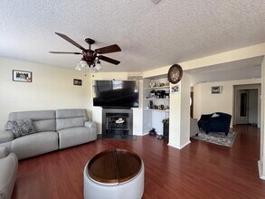 5519 Spring Walk in San Antonio, TX - Building Photo - Building Photo