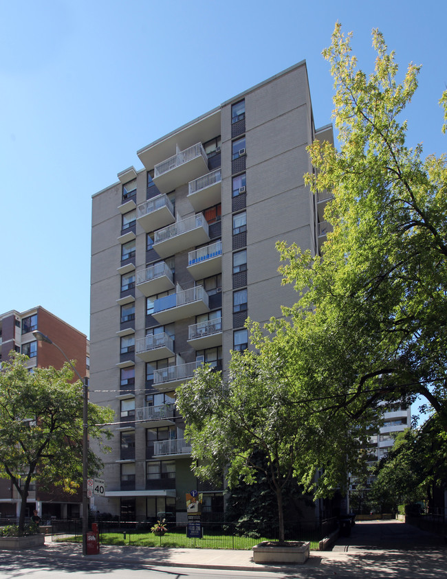 Leopold Apartments in Toronto, ON - Building Photo - Building Photo