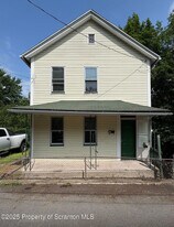 1815 Cedar Ave in Scranton, PA - Building Photo