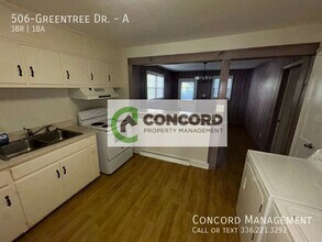 506 Greentree Dr in Greensboro, NC - Building Photo - Building Photo