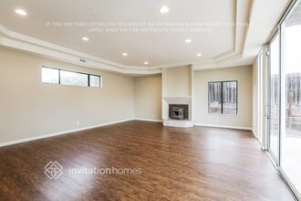 2310 Dover Way in Pittsburg, CA - Foto de edificio - Building Photo