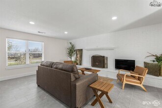 1132 B N Hwy in Wichita Falls, TX - Building Photo - Building Photo