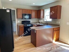 20 Lilac Fields Way in Arden, NC - Building Photo - Building Photo