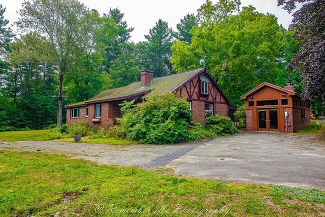 property at 998 Bedford Rd