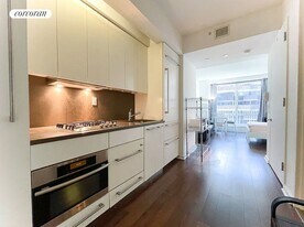 340 E 23rd St in New York, NY - Building Photo
