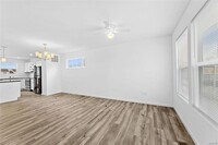 310 Newbridge Wy photo'