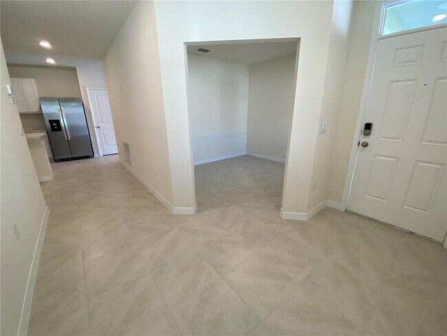 20032 Royal Tern Ct in Leesburg, FL - Building Photo - Building Photo