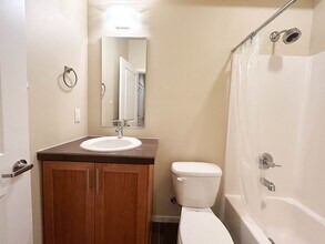 10383 156th Pl NE in Redmond, WA - Building Photo - Building Photo