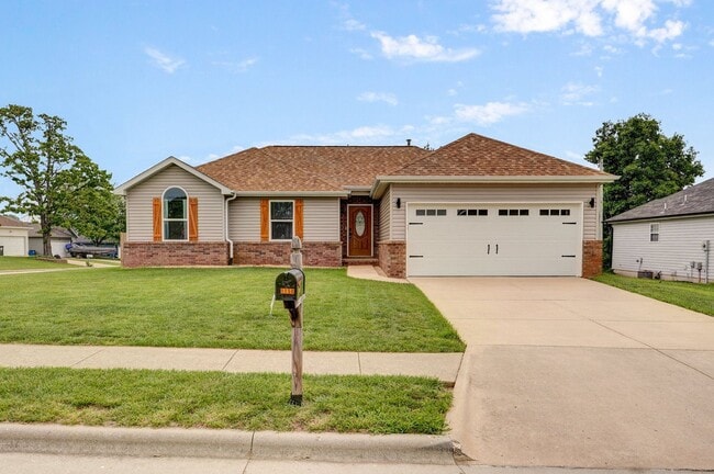 property at 1150 S Mahogany Rd