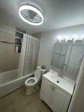 1649 W Garfield Blvd in Chicago, IL - Building Photo - Building Photo