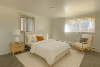 12121 W Nevada Dr in Lakewood, CO - Building Photo - Building Photo