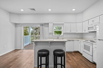 The Oasis in Lancaster, PA - Building Photo - Interior Photo