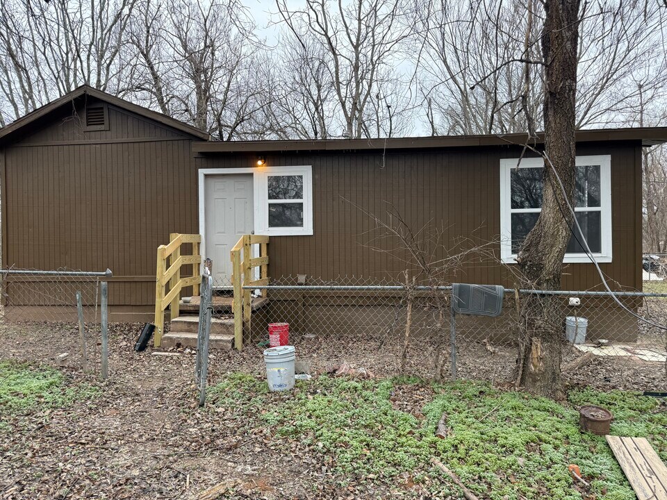 6033 W 9th St in Tulsa, OK - Building Photo