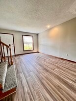 1220 SE 8th St in Lee's Summit, MO - Building Photo