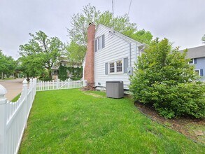 1103 1st St NW in Rochester, MN - Building Photo - Building Photo