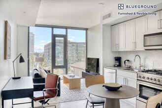 704 Spring St in Seattle, WA - Building Photo - Building Photo