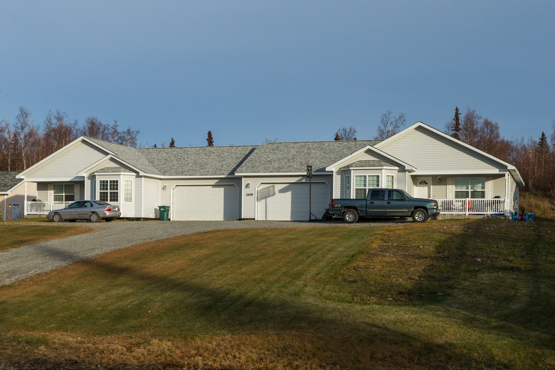 2105 S Togiak Ave in Wasilla, AK - Building Photo