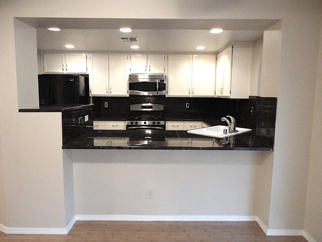 1474 Lodgepole Dr in Henderson, NV - Building Photo - Building Photo