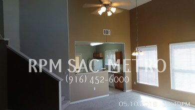 5350 Dunlay Dr-Unit -#3117 in Sacramento, CA - Building Photo - Building Photo