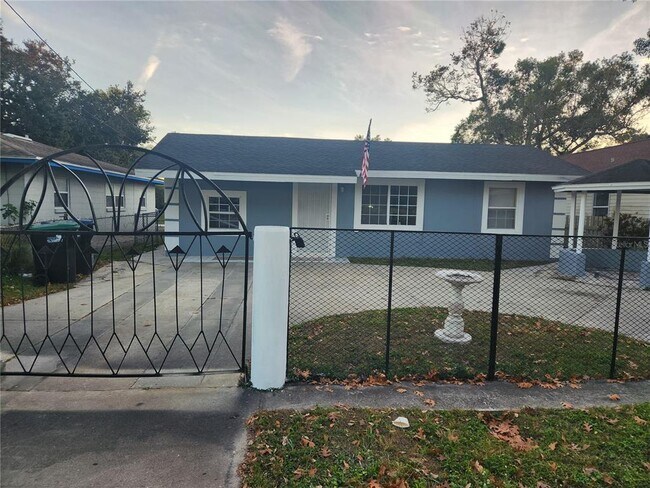708 W Miller St in Orlando, FL - Building Photo - Building Photo