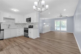 2496 Shiloh Dr in Decatur, GA - Building Photo - Building Photo