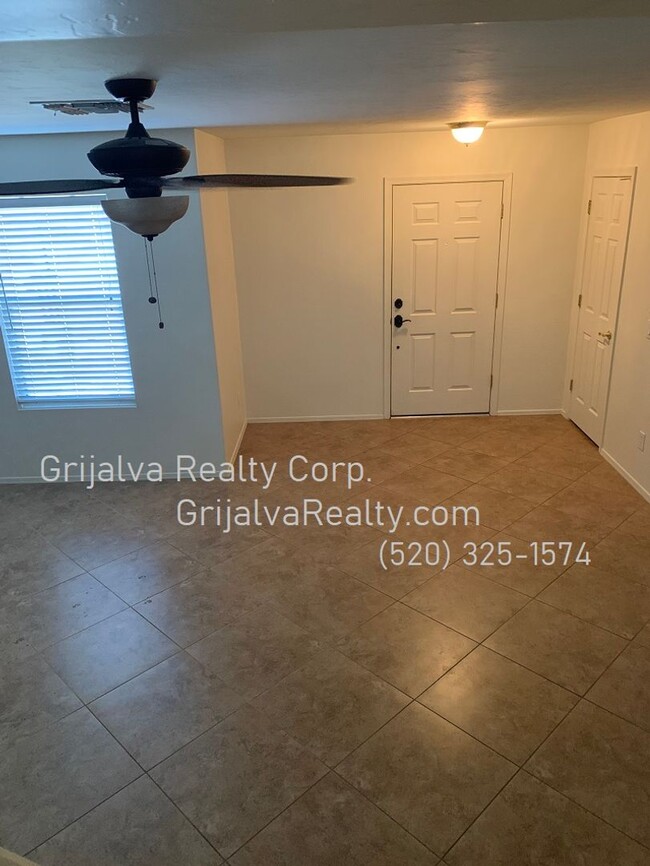 4182 E Deer Dancer Way in Tucson, AZ - Building Photo - Building Photo