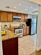 5613 Summerside Ln in Sarasota, FL - Building Photo - Building Photo