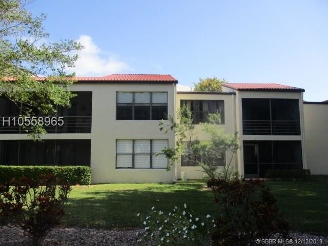 2313 S Cypress Bend Dr-Unit -123A in Pompano Beach, FL - Building Photo