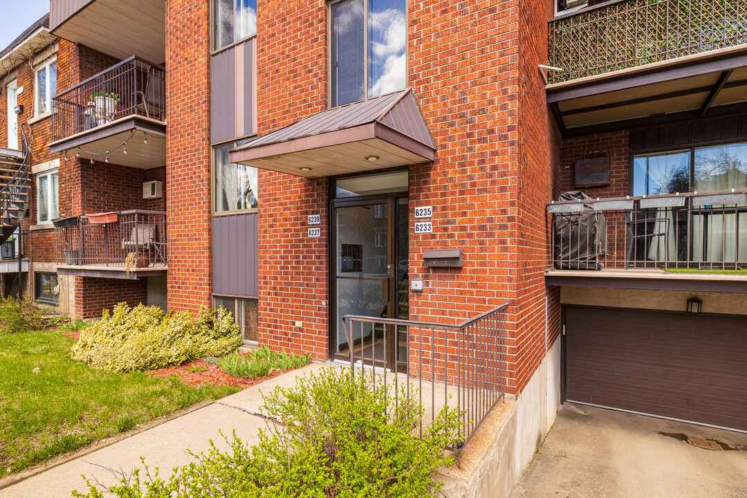6225-6239 D'iberville St in Montréal, QC - Building Photo