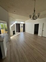 6140 Monterey Rd, Unit 418 on the Top Floor in Los Angeles, CA - Building Photo