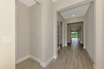 5664 Blue Reef Pl in Nokomis, FL - Foto de edificio - Building Photo