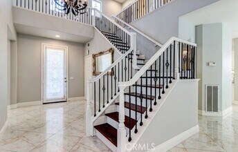 8 Zinnia in Irvine, CA - Building Photo - Building Photo