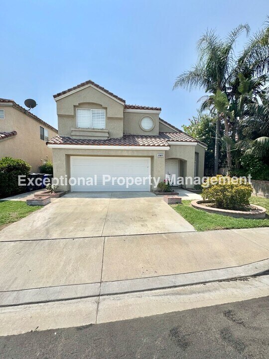 15755 Smoketree Ln in Fontana, CA - Building Photo