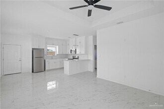 16 N 25th St in McAllen, TX - Building Photo - Building Photo