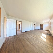 2906 State Ave in Des Moines, IA - Building Photo - Building Photo