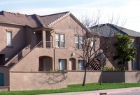 Auburn Heights in Bakersfield, CA - Building Photo - Building Photo