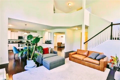 property at 1075 Swallow Tail Ln