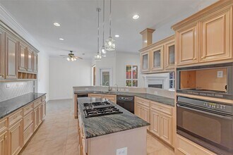 13642 Lakeside Pl Dr in Willis, TX - Building Photo - Building Photo