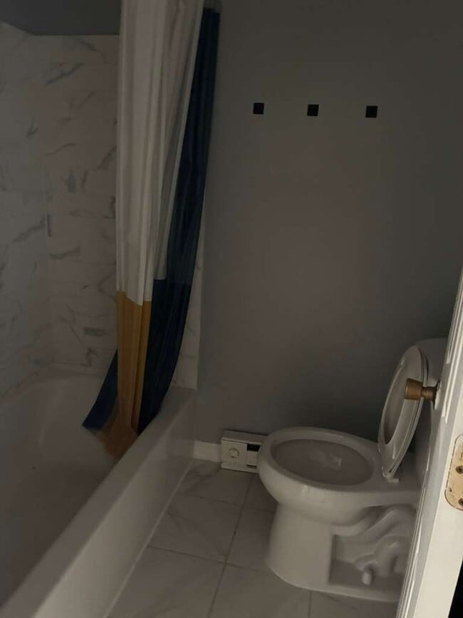 807 Stoll St in Baltimore, MD - Building Photo - Building Photo